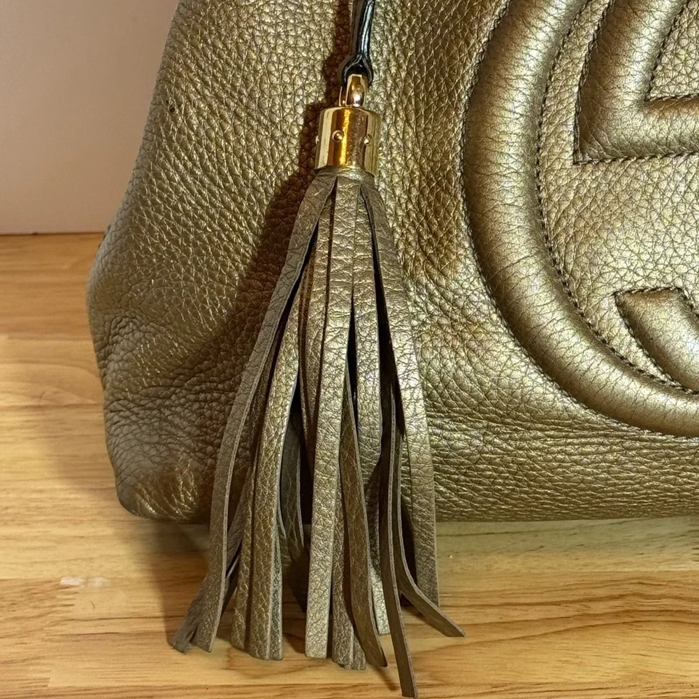 AUTHENTIC Gucci Metallic Gold SoHo Shoulder Bag